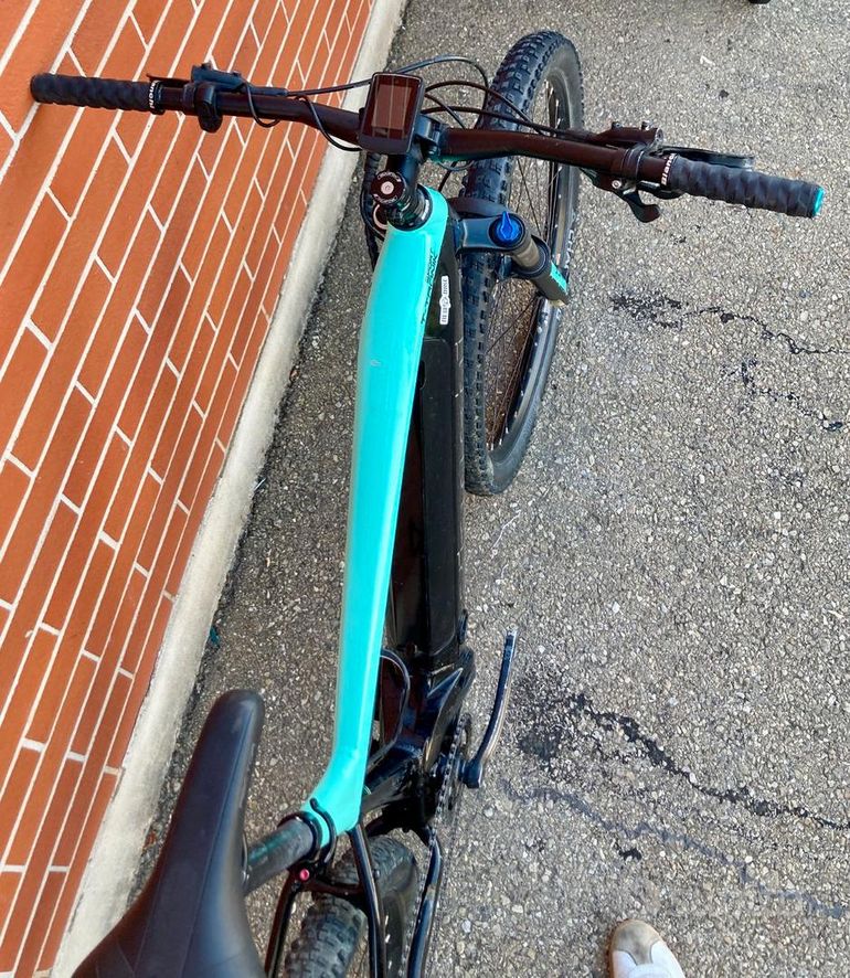 Used Bianchi Bianchi T-Tronik Sport 2022 Mountainbike, Black — image 7 of 10