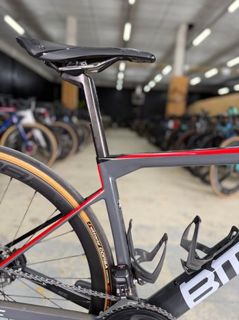 Used BMC Teammachine SLR01 DISC FOUR 2020 2020 Road & Gravel, Light Gray — image 9 of 19