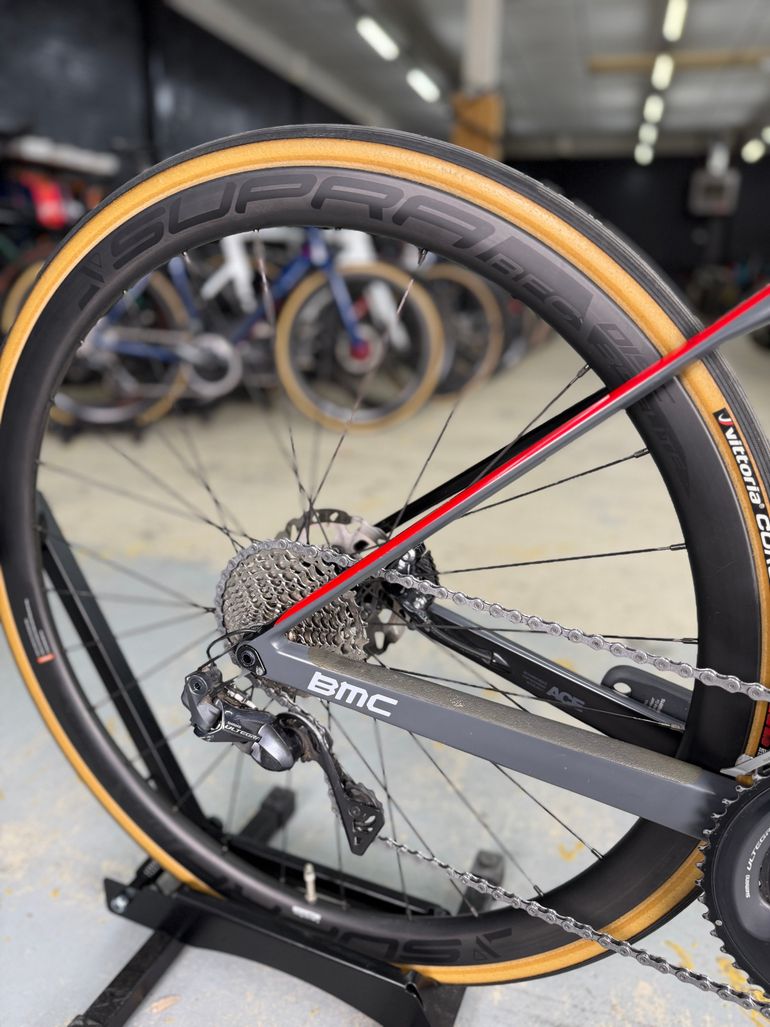 Used BMC Teammachine SLR01 DISC FOUR 2020 2020 Road & Gravel, Light Gray — image 8 of 19