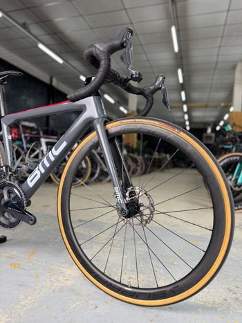 Used BMC Teammachine SLR01 DISC FOUR 2020 2020 Road & Gravel, Light Gray — image 3 of 19