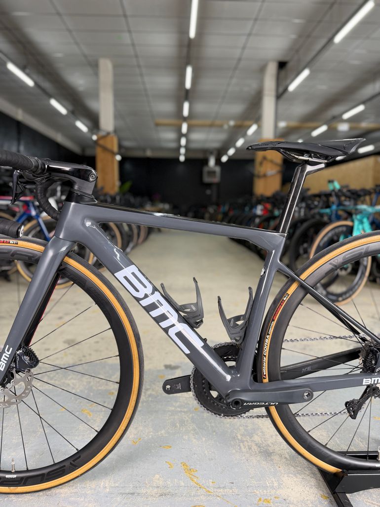Used BMC Teammachine SLR01 DISC FOUR 2020 2020 Road & Gravel, Light Gray — image 18 of 19