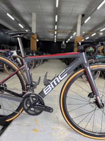Used BMC Teammachine SLR01 DISC FOUR 2020 2020 Road & Gravel, Light Gray — image 12 of 19