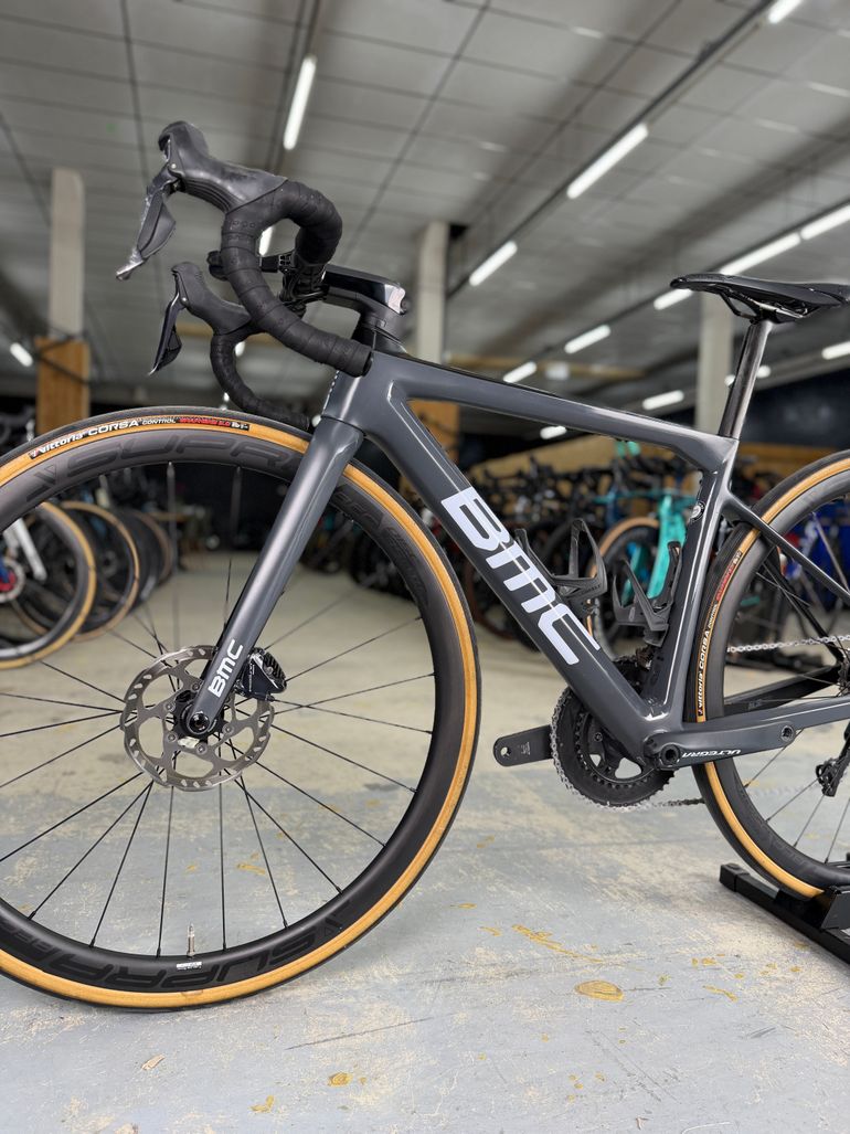 Used BMC Teammachine SLR01 DISC FOUR 2020 2020 Road & Gravel, Light Gray — image 15 of 19