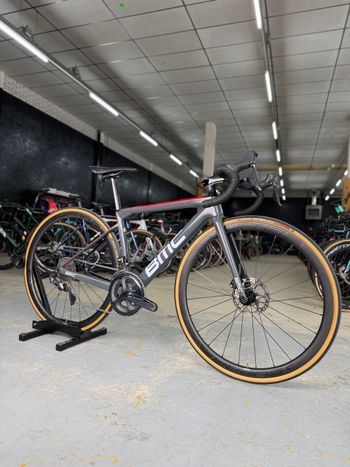 Used BMC Teammachine SLR01 DISC FOUR 2020 2020 Road & Gravel, Light Gray — image 2 of 19
