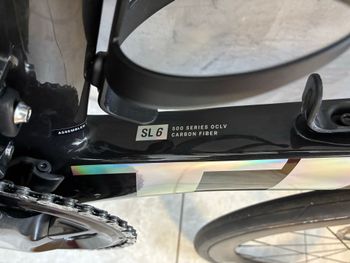 Used Trek Madone SL 6 Di2 2023 2023 Road & Gravel, Black — image 2 of 4