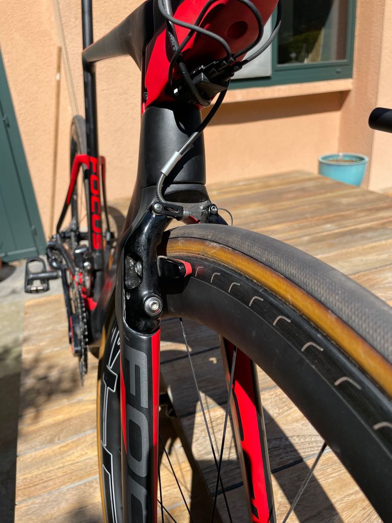 Used Focus Izalco Chrono 2016 Road & Gravel — image 10 of 12