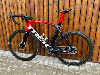 Used Trek Madone SLR 9 AXS Gen 6 2021 2021 Road & Gravel