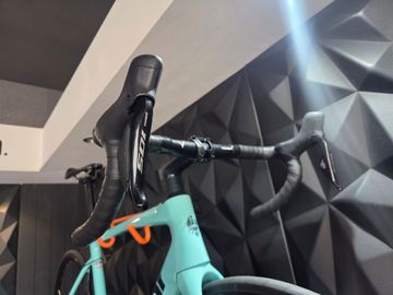 Brugt Bianchi Specialissima COMP 105 Di2 2024 2024 Road & Gravel — billede 4 af 7