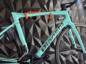Brugt Bianchi Specialissima COMP 105 Di2 2024 2024 Road & Gravel — billede 3 af 7