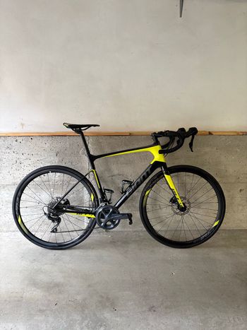 Used Giant Defy Advanced 1 2018 2018 Road & Gravel — image 2 of 8
