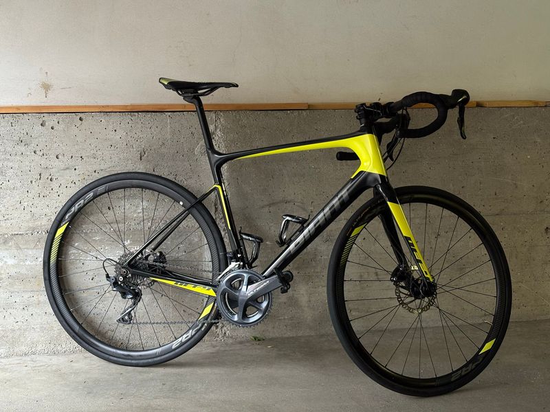 Used Giant Defy Advanced 1 2018 2018 Road & Gravel, Black — image 1 of 8