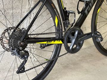 Used Giant Defy Advanced 1 2018 2018 Road & Gravel, Black — image 5 of 8