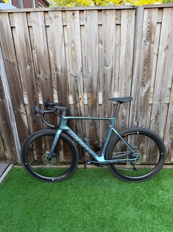 Used Giant Propel Advanced 1 2025 2025 Road & Gravel, Purple — image 2 of 8