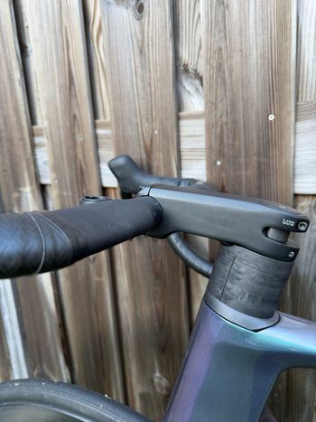 Used Giant Propel Advanced 1 2025 2025 Road & Gravel, Purple — image 7 of 8