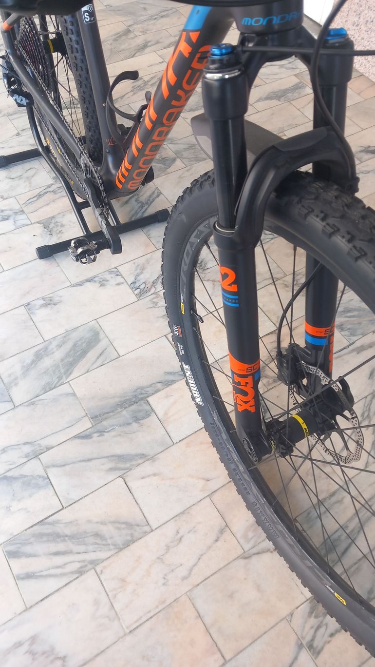Used Mondraker Podium Carbon R 29er 2017 2017 Mountainbike, Black — image 7 of 8