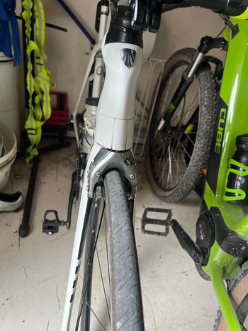 Used Trek Madone 9.5 2017 2017 Road & Gravel — image 5 of 10