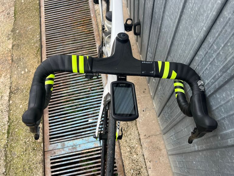 Used Trek Madone 9.5 2017 2017 Road & Gravel — image 6 of 10