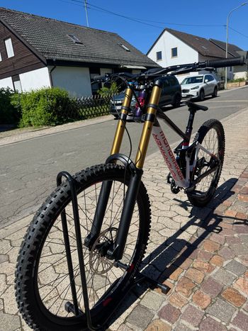 Used Mondraker SUMMUM 2022 2022 Mountainbike, White, 29 — image 4 of 6
