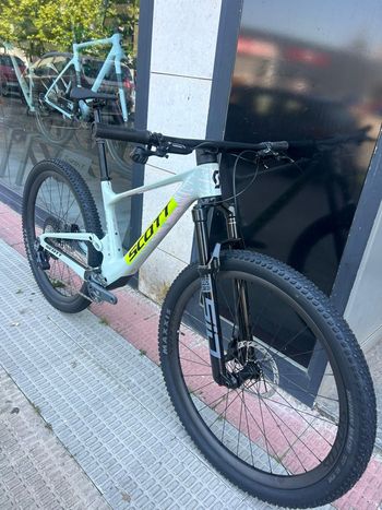 Used Scott SPARK RC TEAM ISSUE 2026 2026 Mountainbike, White — image 2 of 4