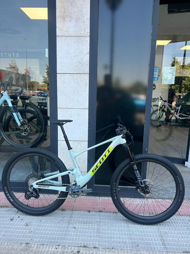 Used Scott SPARK RC TEAM ISSUE 2026 2026 MTB