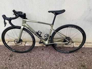 Giant Defy Advanced 2024 Road & Gravel usato, Verde — immagine 2 di 4