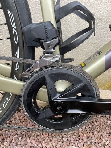 Giant Defy Advanced 2024 Road & Gravel usato, Verde — immagine 4 di 4