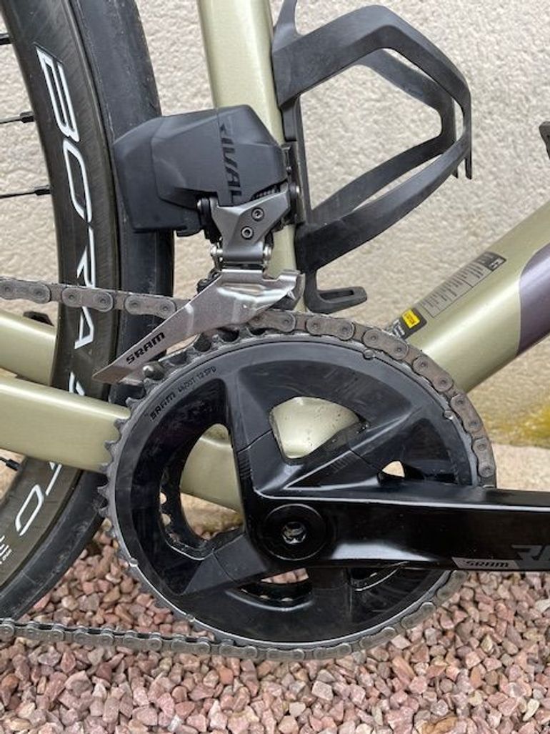Used Giant Giant Defy Advanced 2024 Road & Gravel, Green — image 4 of 4