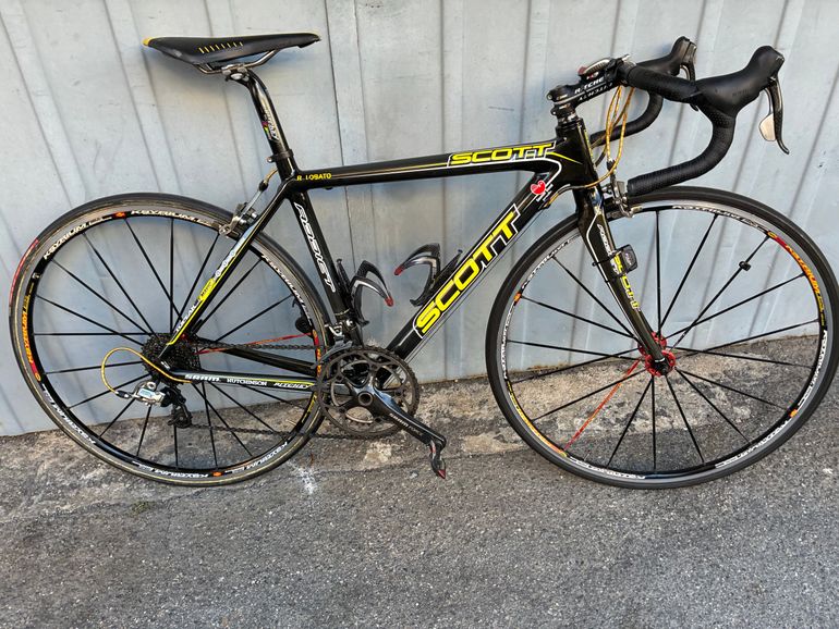 Used Scott Addict 2008 Road & Gravel, Black — image 1 of 11