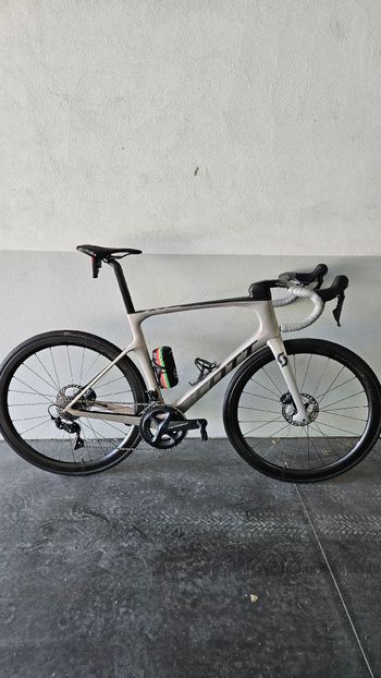Used Scott Foil RC 30 2022 2022 Road & Gravel