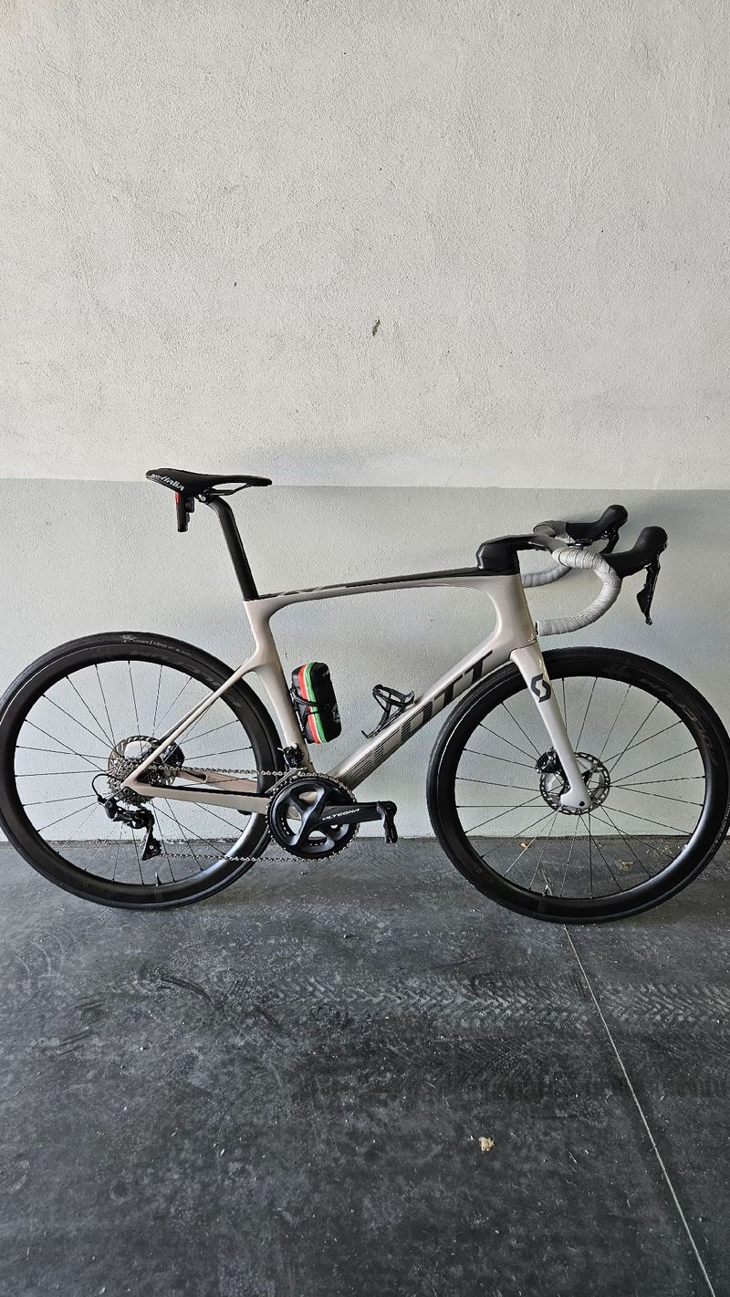 Brugt Scott Foil RC 30 2022 2022 Road & Gravel