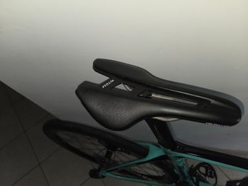 Used Bianchi Oltre XR4 - Rival eTap AXS 2022 2022 Road & Gravel, Blue — image 14 of 17