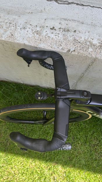 Used Specialized S-Works Tarmac SL7 - Shimano Dura-Ace Di2 2023 2023 Road & Gravel, Black — image 4 of 6