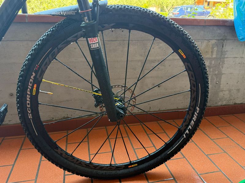 Used Specialized Fate Comp Carbon 29 2016 2016 Mountainbike, Black, 29 — image 11 of 13