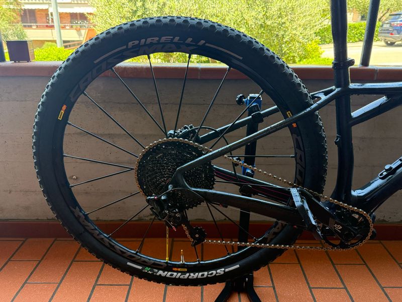 Used Specialized Fate Comp Carbon 29 2016 2016 Mountainbike, Black, 29 — image 10 of 13