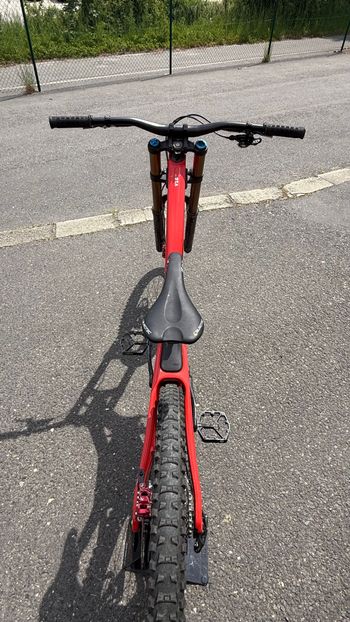 Used Santa Cruz V10 SRAM X01 DH 2024 Mountainbike, Rojo — image 6 of 12