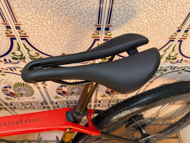 Used Trek Checkpoint SL 5 AXS Gen 3 2025 2025 Road & Gravel, Red — image 12 of 14