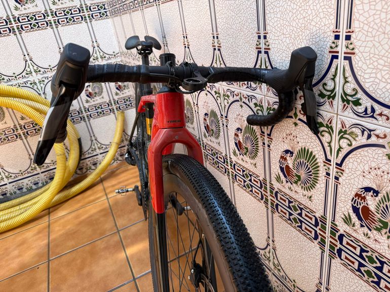 Used Trek Checkpoint SL 5 AXS Gen 3 2025 2025 Road & Gravel, Red — image 7 of 14