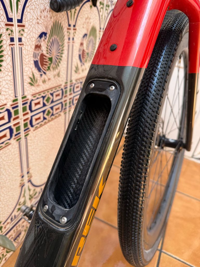 Used Trek Checkpoint SL 5 AXS Gen 3 2025 2025 Road & Gravel, Red — image 9 of 14