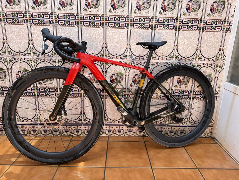 Used Trek Checkpoint SL 5 AXS Gen 3 2025 2025 Road & Gravel, Red — image 2 of 14