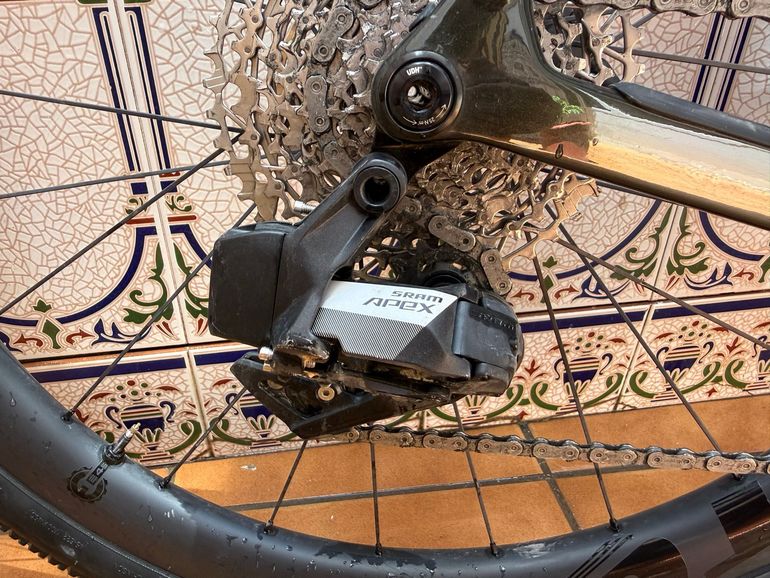 Used Trek Checkpoint SL 5 AXS Gen 3 2025 2025 Road & Gravel, Red — image 4 of 14