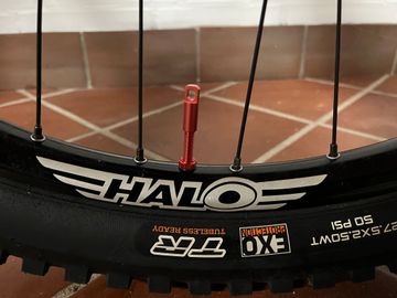 Brugt YT Industries Capra 27 CF Pro Race 2018 2018 Mountainbike — billede 12 af 17