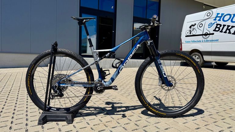 Used Orbea OIZ M LTD 2025 2025 Mountainbike, Blue, 29 — image 1 of 9