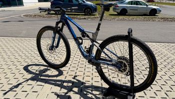 Used Orbea OIZ M LTD 2025 2025 Mountainbike, Blue, 29 — image 7 of 9