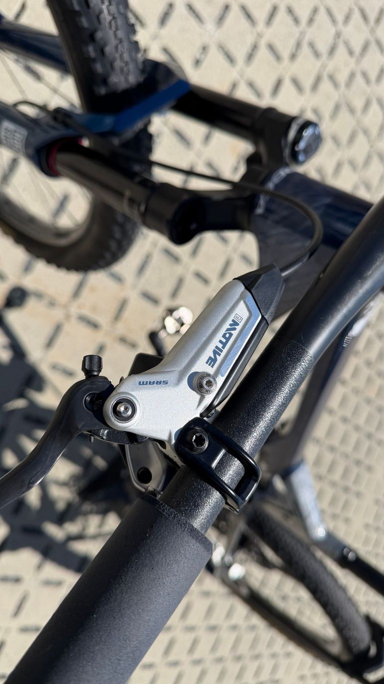 Used Orbea OIZ M LTD 2025 2025 Mountainbike, Blue, 29 — image 9 of 9