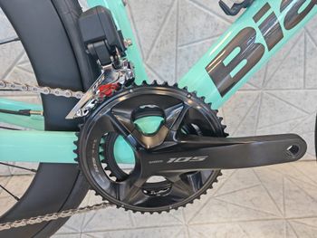 Used Custom BIANCHI OLTRE RACE SHIMANO 105 DI2 SIXTY CARBON 2026 Road & Gravel, Green — image 6 of 10