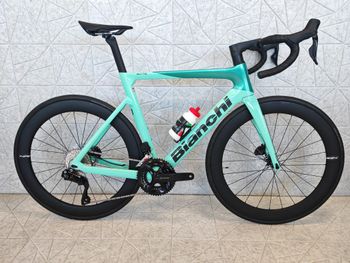 Used Custom BIANCHI OLTRE RACE SHIMANO 105 DI2 SIXTY CARBON 2026 Road & Gravel, Green — image 10 of 10