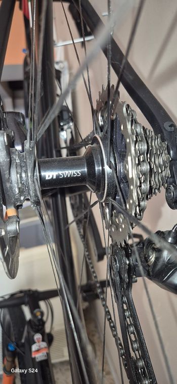 Used Colnago V3-rs Shimano Ultegra Di2 2022 Road & Gravel, Black — image 16 of 19