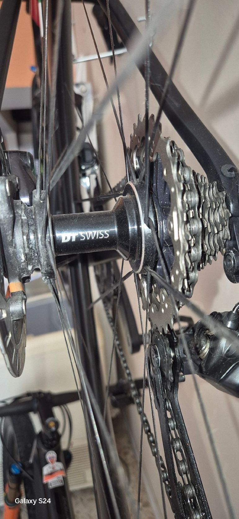 Used Colnago V3-rs Shimano Ultegra Di2 2022 Road & Gravel, Black — image 16 of 19
