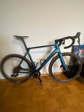 Used Canyon Ultimate CF SLX 8 Force AXS 2024 2024 Road & Gravel, Blue — image 4 of 4