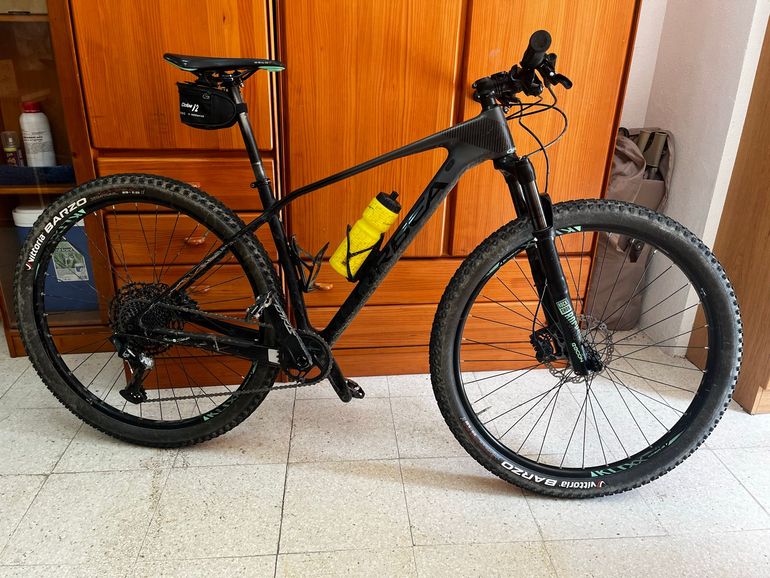 Used Orbea ALMA M50-EAGLE 2018 2018 Mountainbike — image 1 of 5